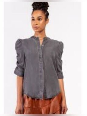 Women's Puff-Sleeve Button-Down Shirt in Charcoal Gray